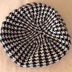 Houndstooth Beret Hat VINTAGE